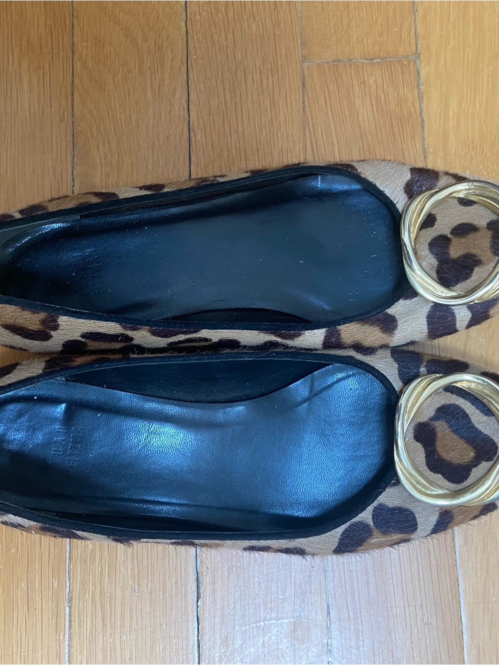 Stuart Weitzman leopard print flats - Picture 2 of 7